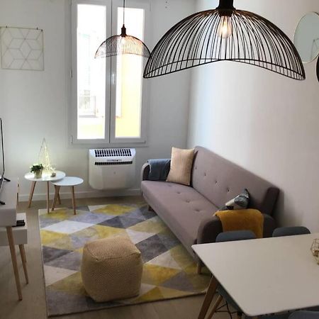 Appartement 2 Chambres Refait A Neuf, Climatise, A 2 Min De La Mer Nizza Kültér fotó