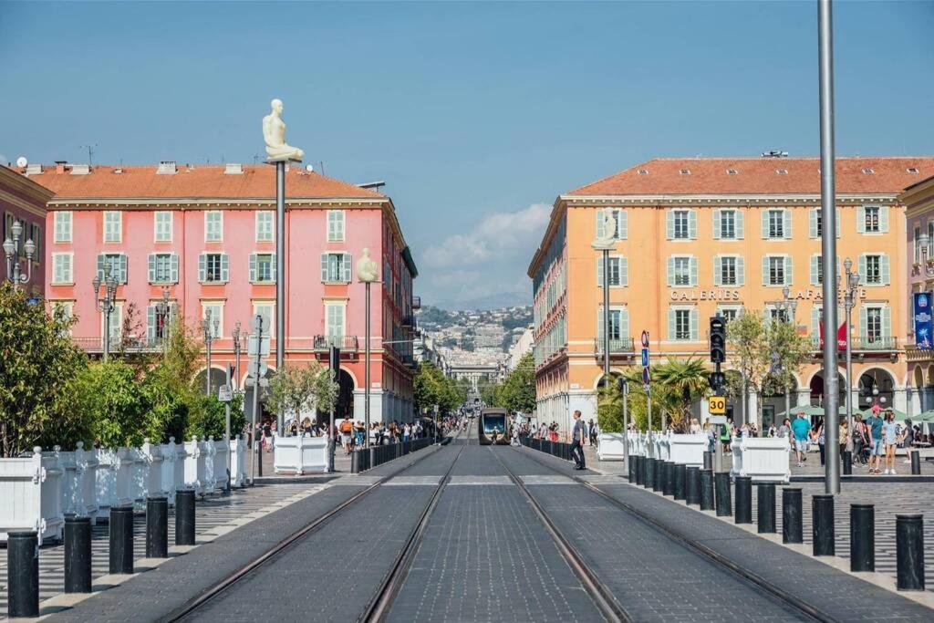 Appartement 2 Chambres Refait A Neuf, Climatise, A 2 Min De La Mer Nizza Kültér fotó
