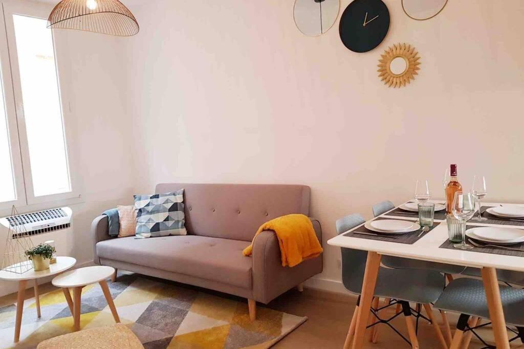 Appartement 2 Chambres Refait A Neuf, Climatise, A 2 Min De La Mer Nizza Kültér fotó