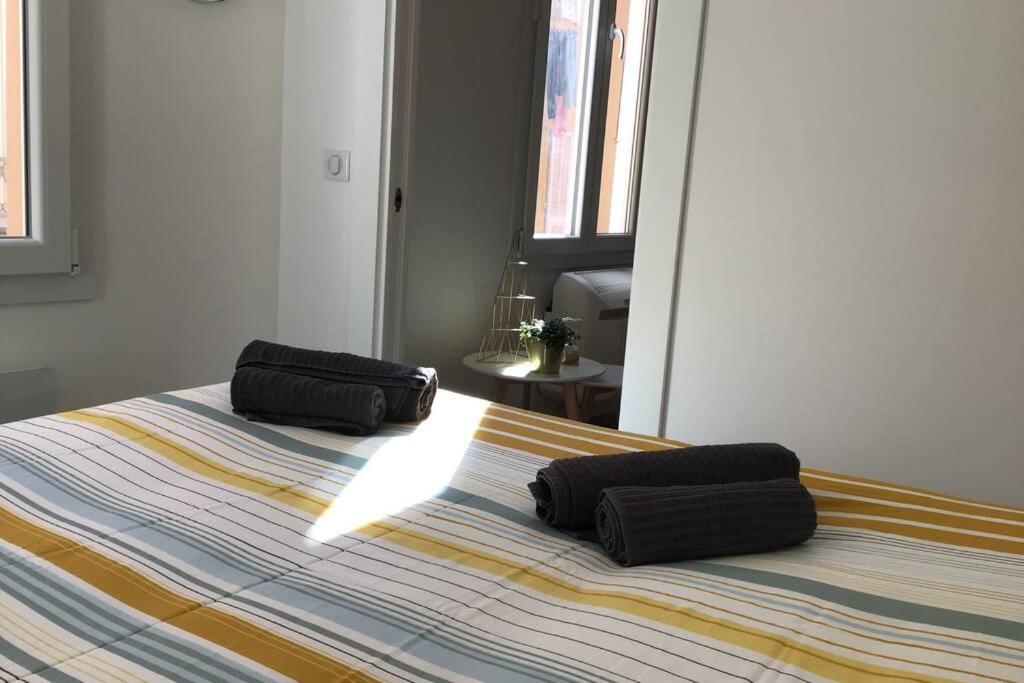 Appartement 2 Chambres Refait A Neuf, Climatise, A 2 Min De La Mer Nizza Kültér fotó